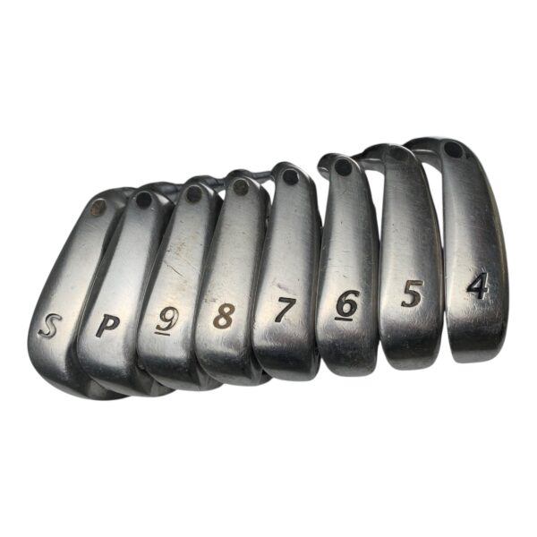 Wilson Staff Nc6 Jernsæt / Flex Regular / 4-SW  / Grafit - Billede 2