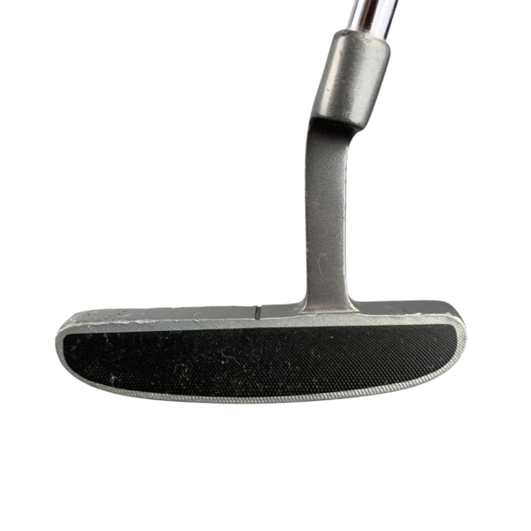 Wilson x31 id Putter / 34" gallery image 2 - used golf equipment in good condition
