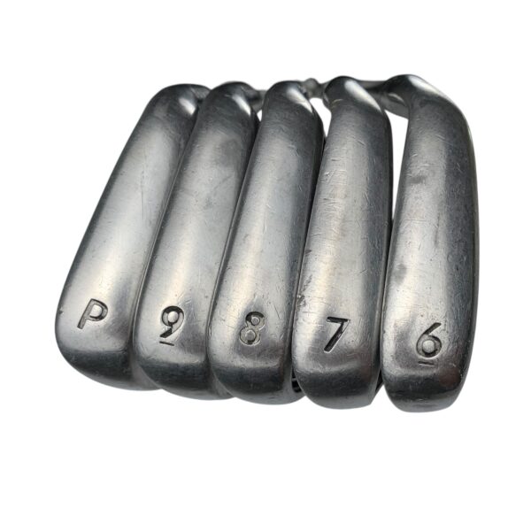Adams Idea A7 Iron Set / Flex Regular / 6-PW / Graphite - Image 2